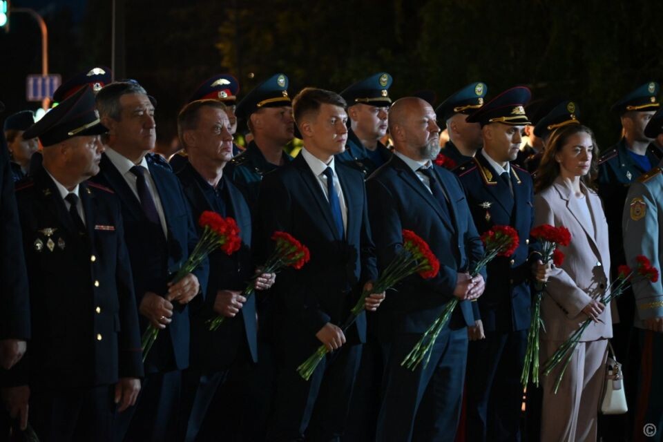    Акция "Свеча памяти" в Барнауле. Источник: barnaul.org