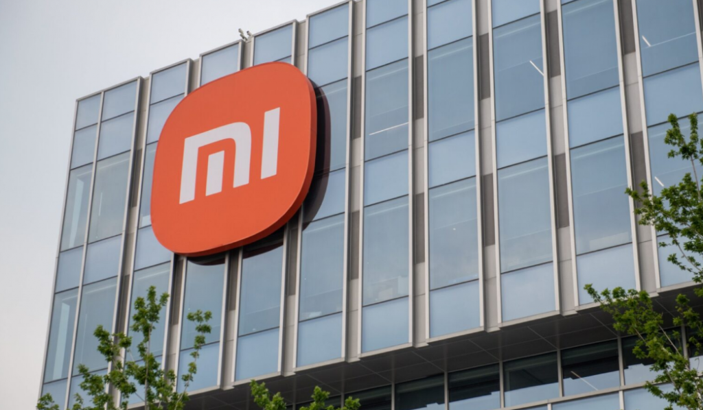 Xiaomi расширяет деятельность своего автомобильного подразделения — и вглубь, и вширь.
