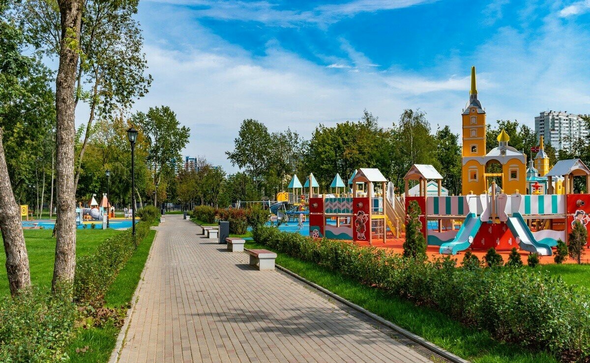 Детская площадка.