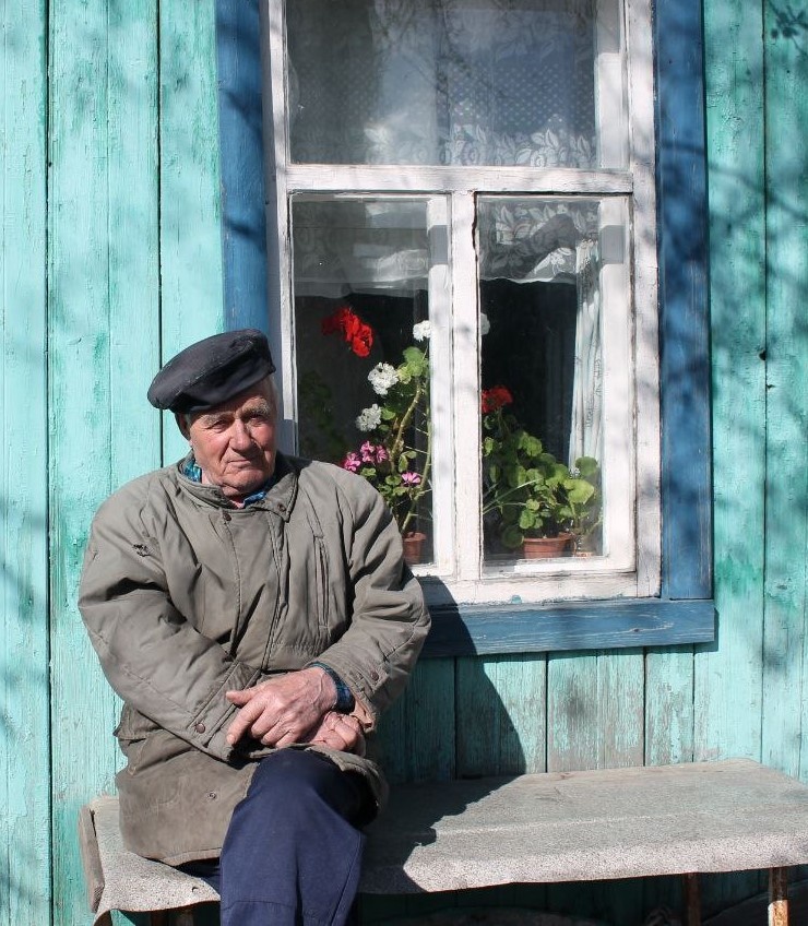 На этой лавочке обсуждались вопросы мирового уровня