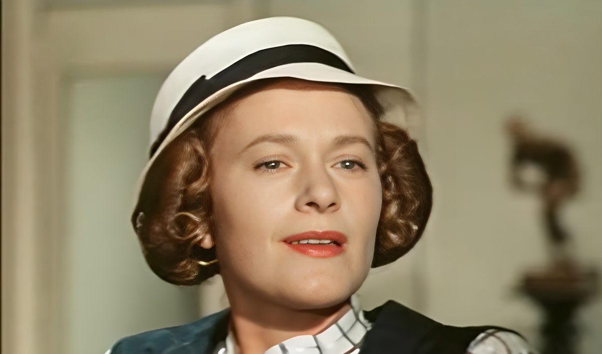    "Валентина Талызина в молодости. Фото: кадр из фильма «Вас вызывает Таймыр»"