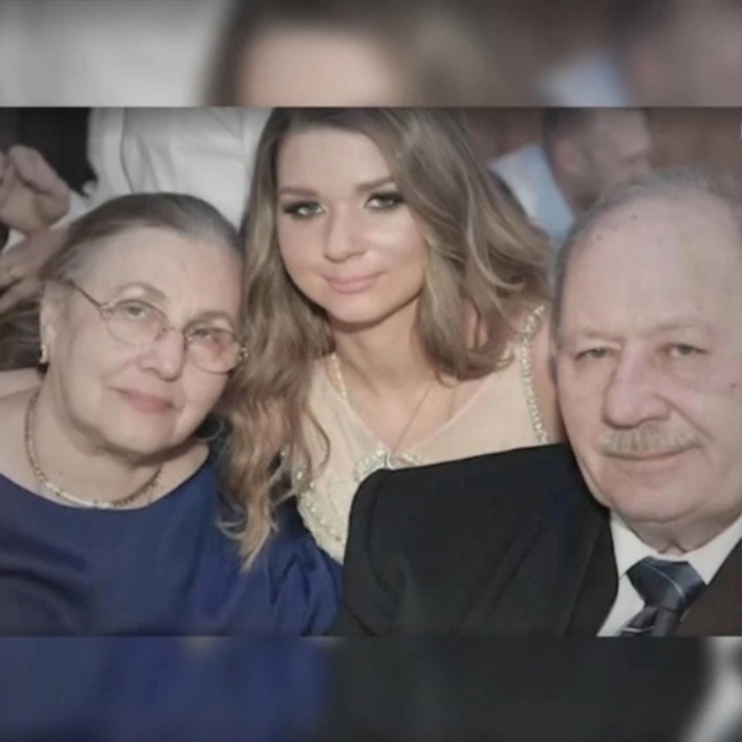 Наталья Николаевна, Екатерина и Виктор Александрович Тарховы