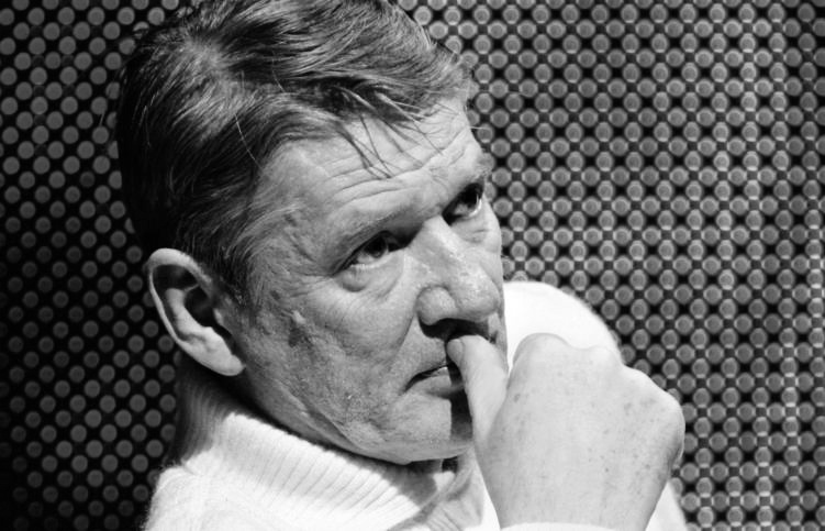 Александр Абдулов