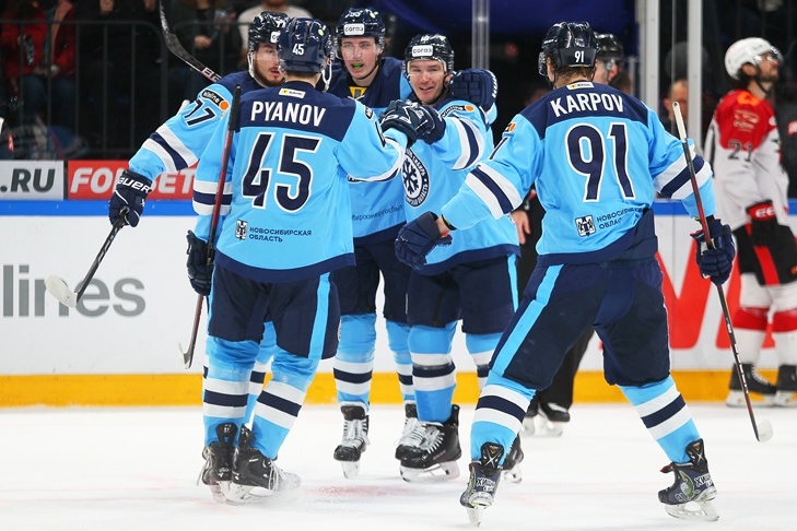    Тренер «Сибири» считает, что команда «подсластила» Новый год своим болельщикам. Фото Артема Тиунова