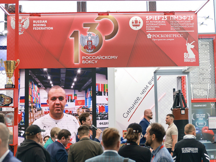     Поединки проходили в весовых категориях до 57, до 60, до 67, до 72 и свыше 92 кг.фото: пресс-служба федерации бокса РФ