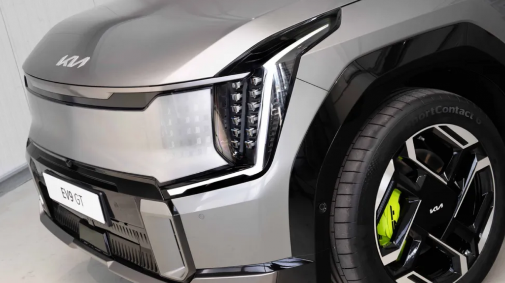 На европейский рынок выходит новый Kia EV9 GT.