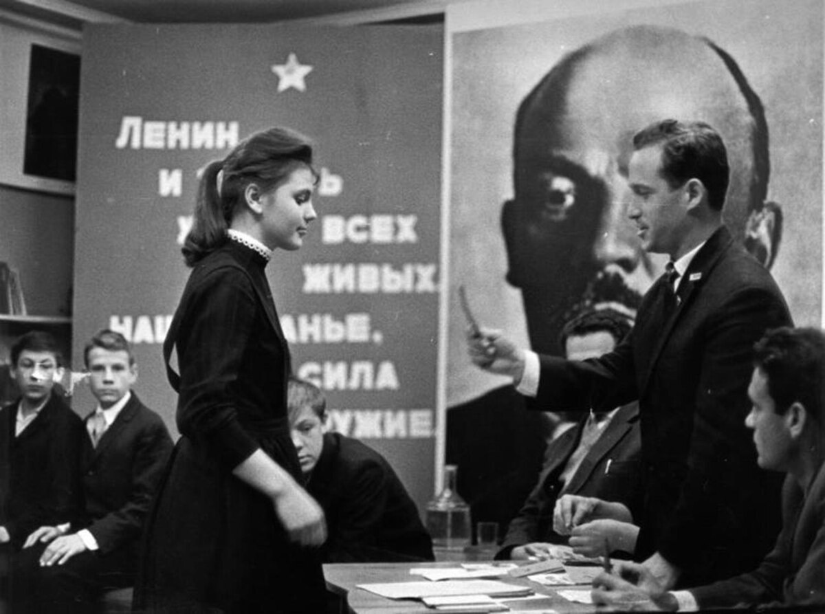 Торжественный момент...
