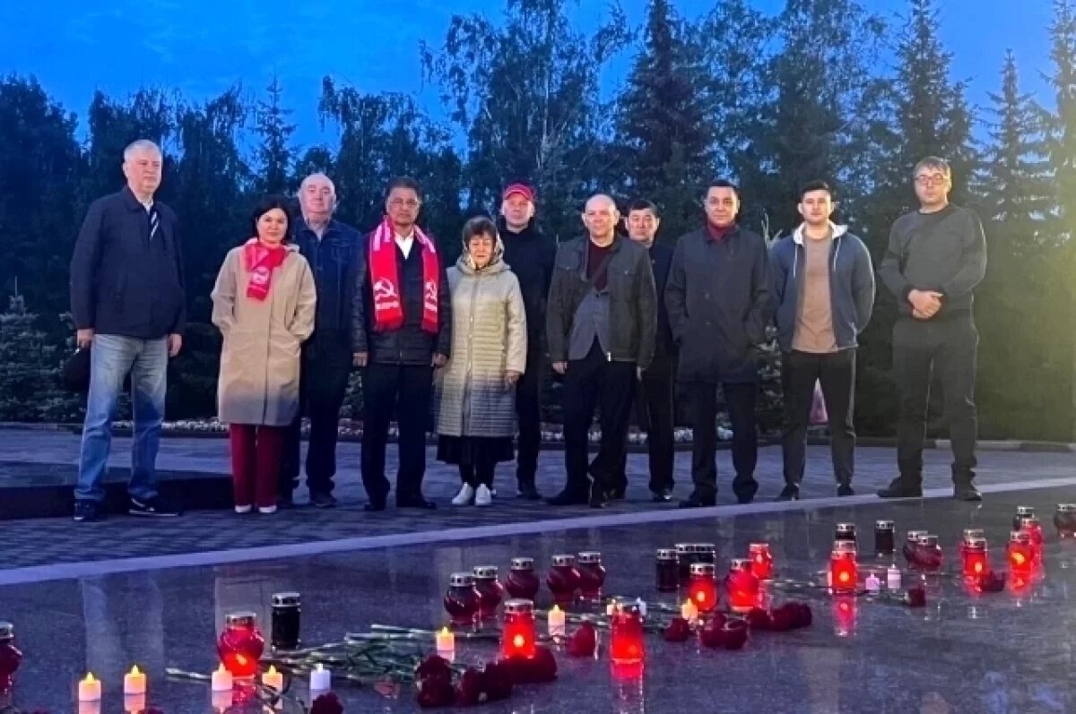    В Башкирии коммунисты почтили память жертв Великой Отечественной войны