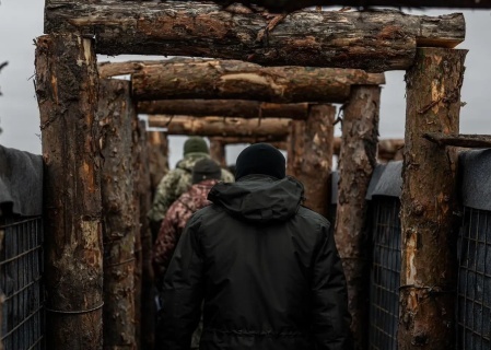    «Лисьи норы» вместо фортификаций. Сырский оправдал отсутствие оборонительных сооружений ВСУ