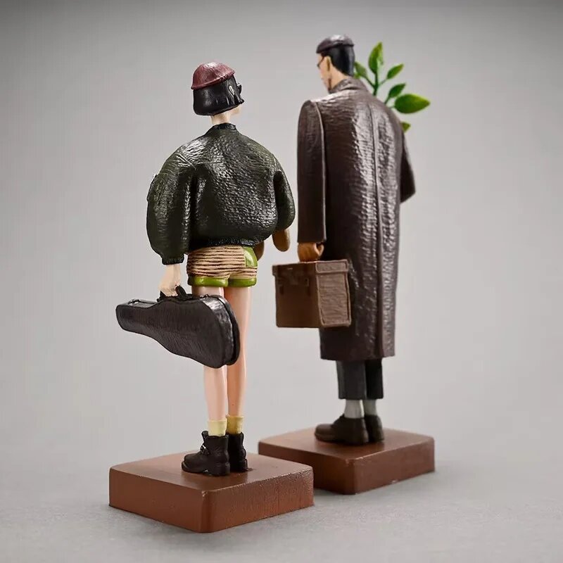 Фигурка Жан Рено из фильма "Léon: Профессионал", Bandai. Фото с AliExpress