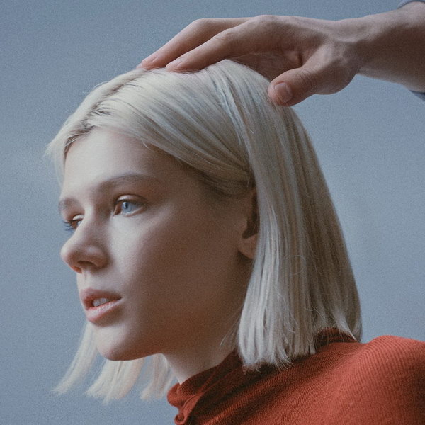     Анастасия Красовская становится жертвой киберсталкинга в сериале «Фейк»