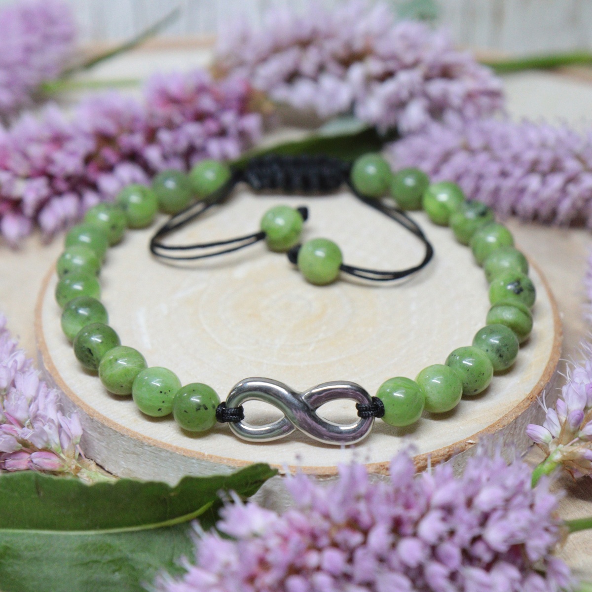 Зеленый канадский нефрит