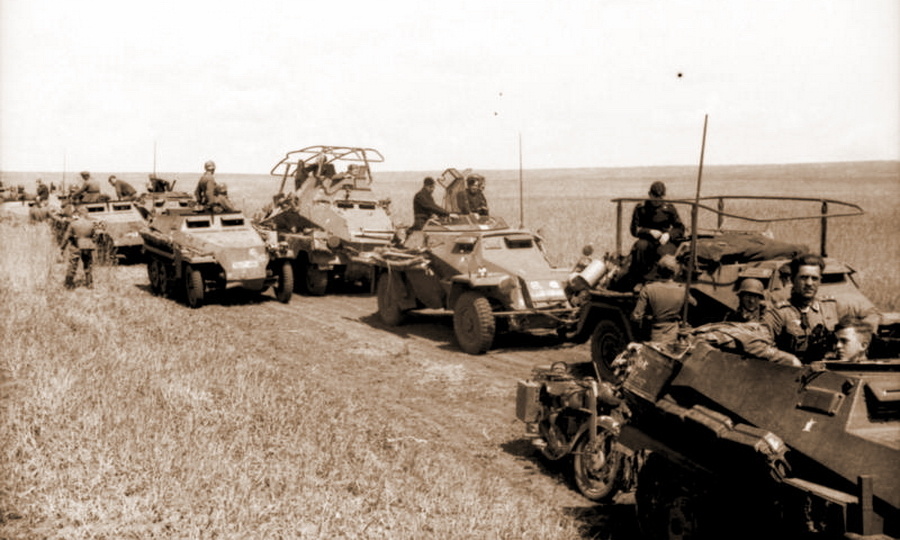 Колонна дивизии «Гроссдойчланд» в донских степях, лето 1942 года