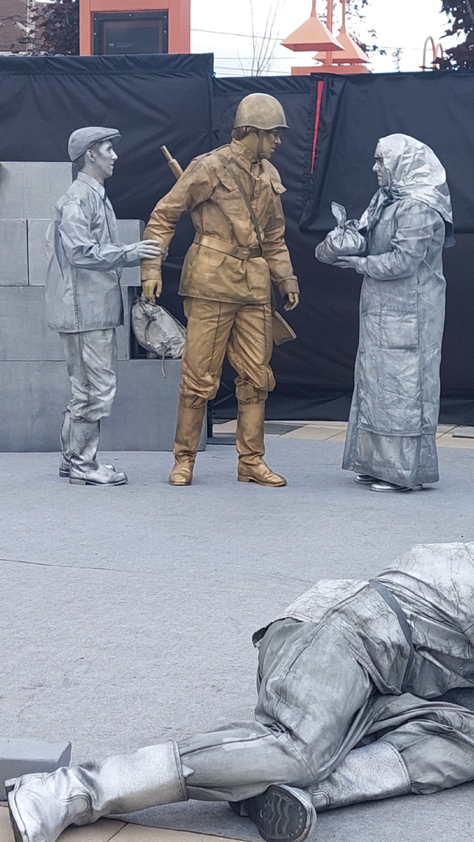 спектакль «Я выбираю помнить» реж. П.Бузук. Фото автора 22.06.2025