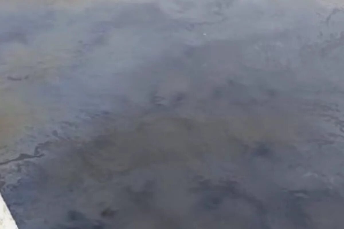    Якутская прокуратура проводит проверку разлива топлива на реке Вилюй