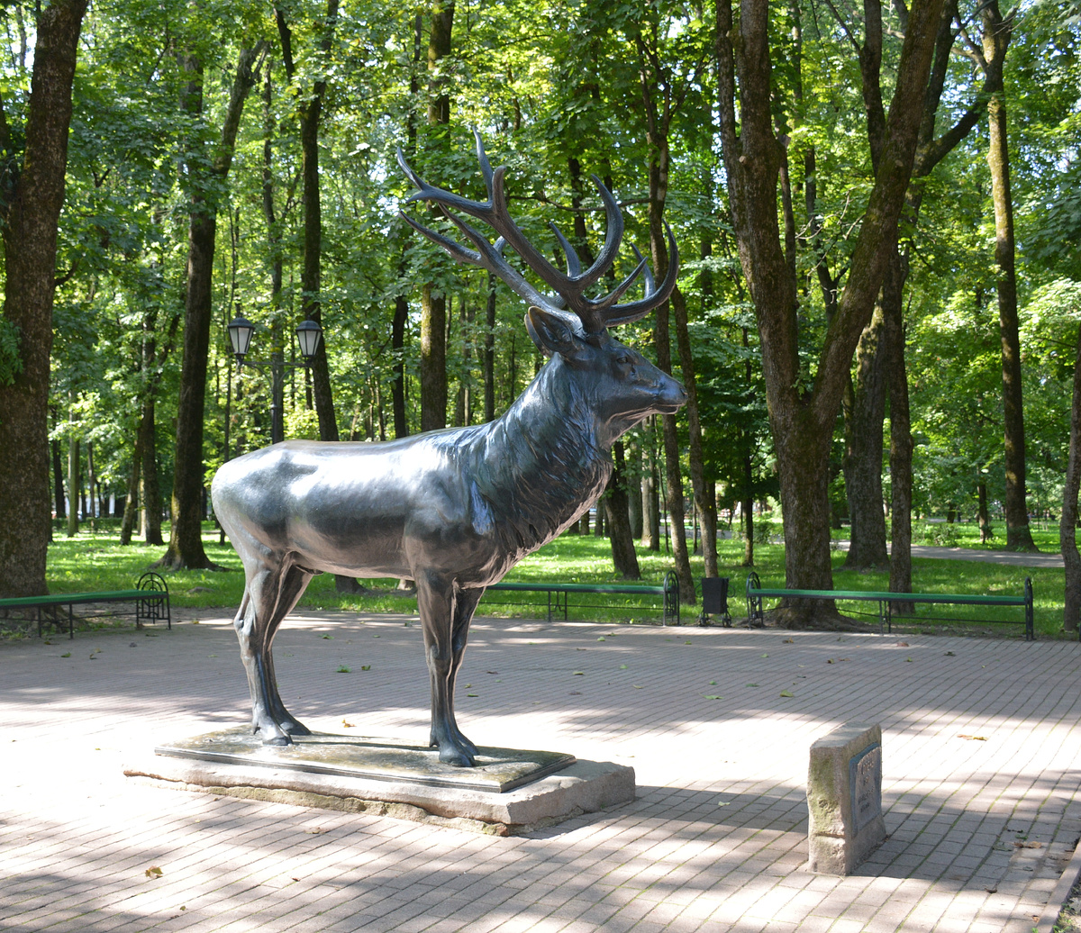 Смоленский олень образца 2023 г. Табличка появилась после последней реставрации