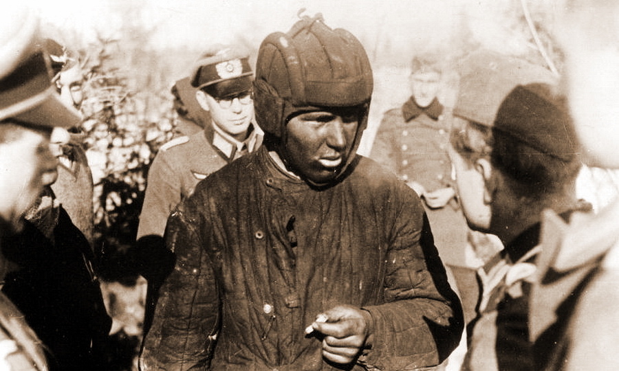 Допрос пленного советского танкиста, лето 1942 года