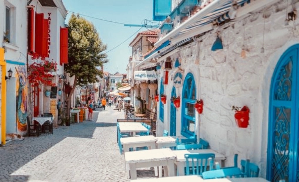 вам уже захотелось прогуляться по этим улочкам?