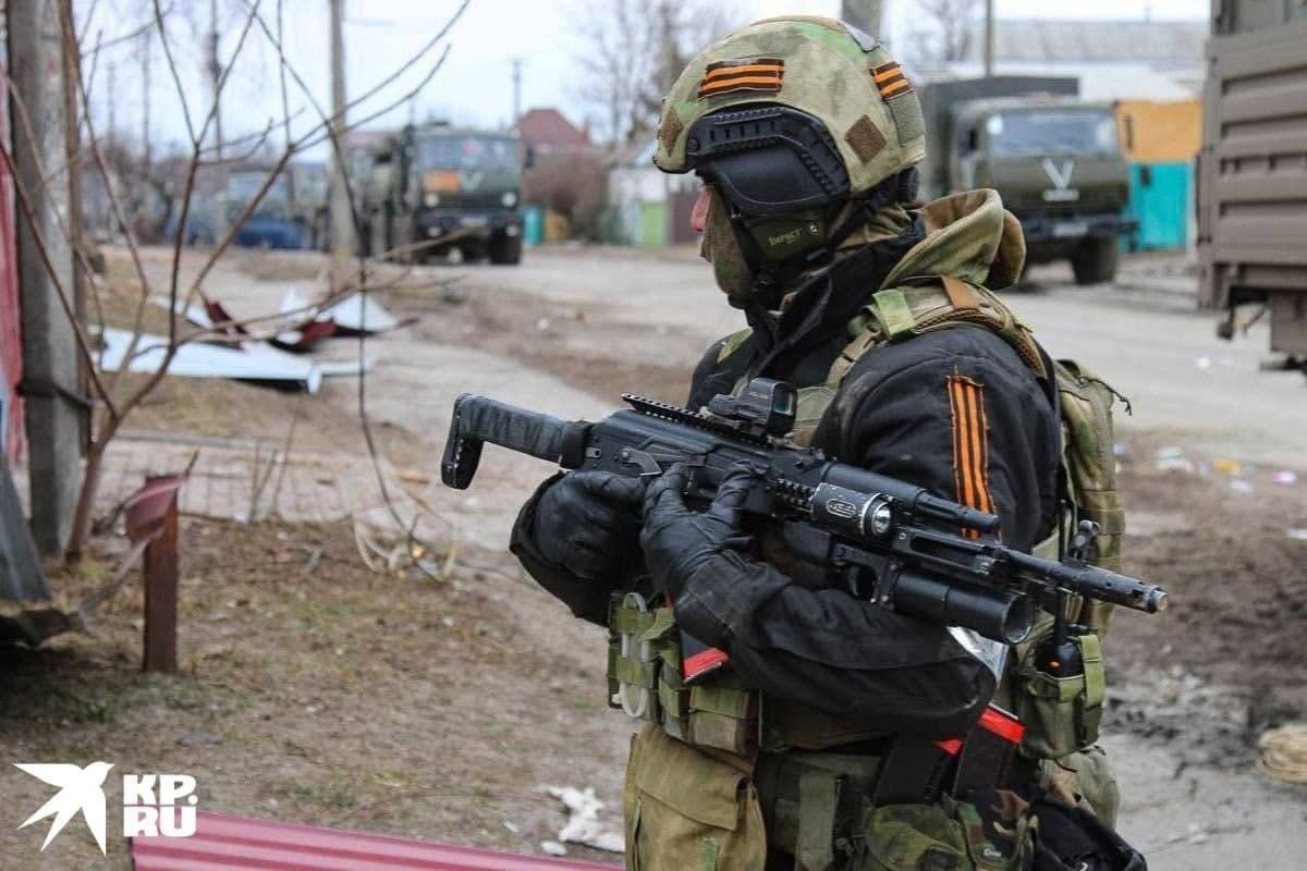 Боец спецназа Росгвардии в районе Киева. 13 марта 2022 год. 