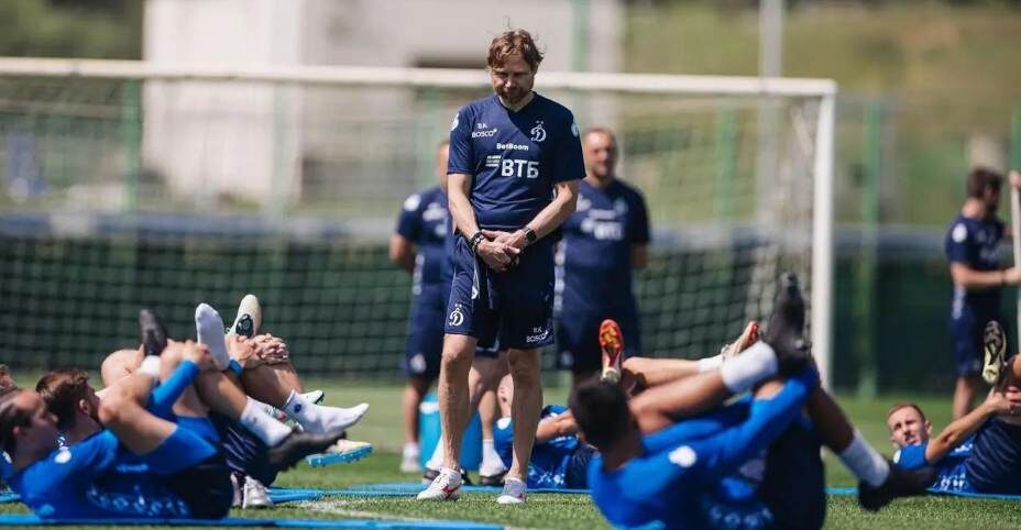    Валерий Карпин в роли главного тренера «Динамо» ищет новые скандалы. Фото: ФК«Динамо»