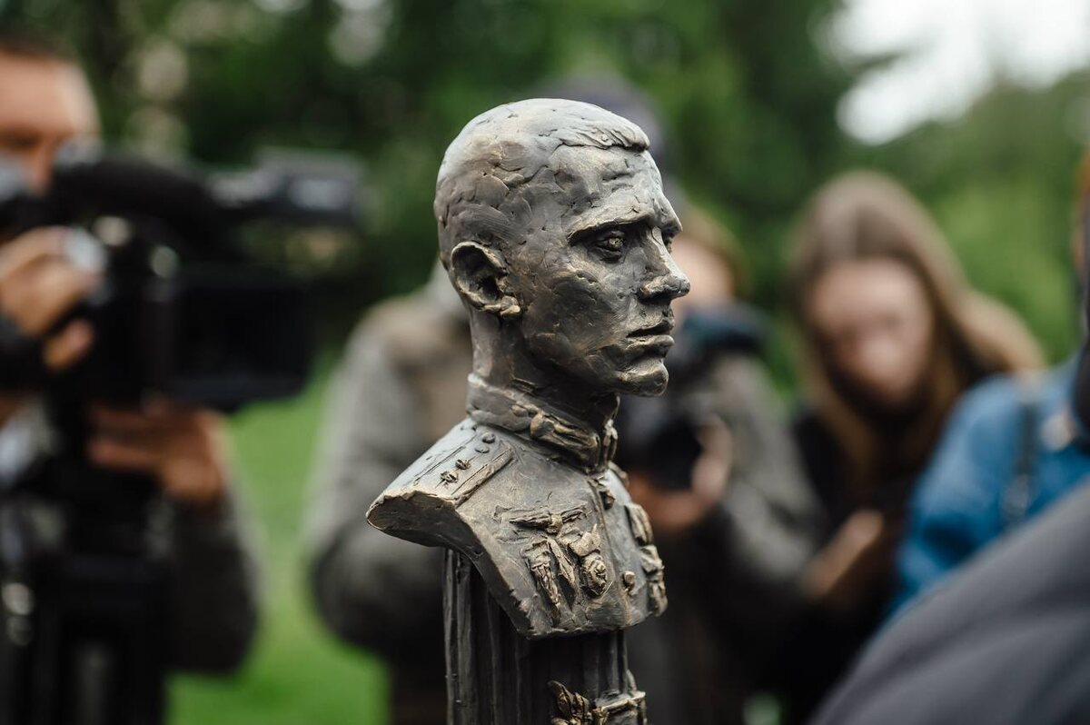    В Курске появится сквер имени Героя России Артура Лапшина