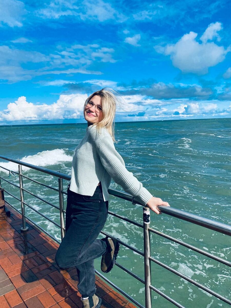 Иногда для счастья нужны только море, ветер и крики чаек. Зеленоградск.