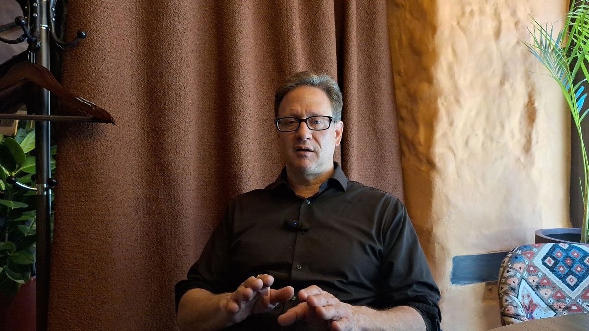 Джон Вароли. Личная страница в ВК