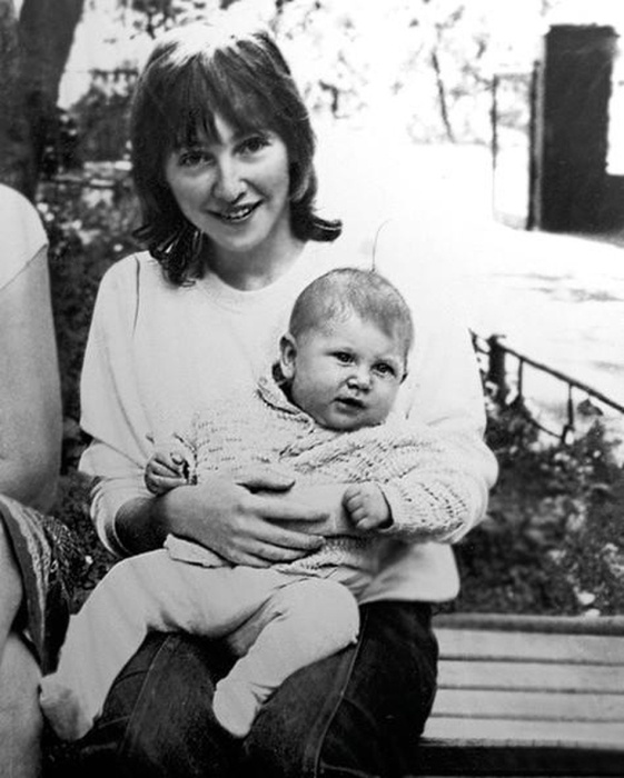 Катя Семёнова с сыном