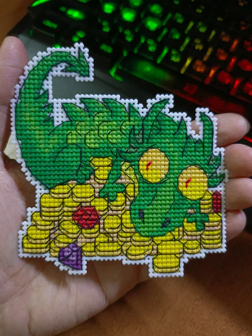 дракончика вышивала Елена Кошелева