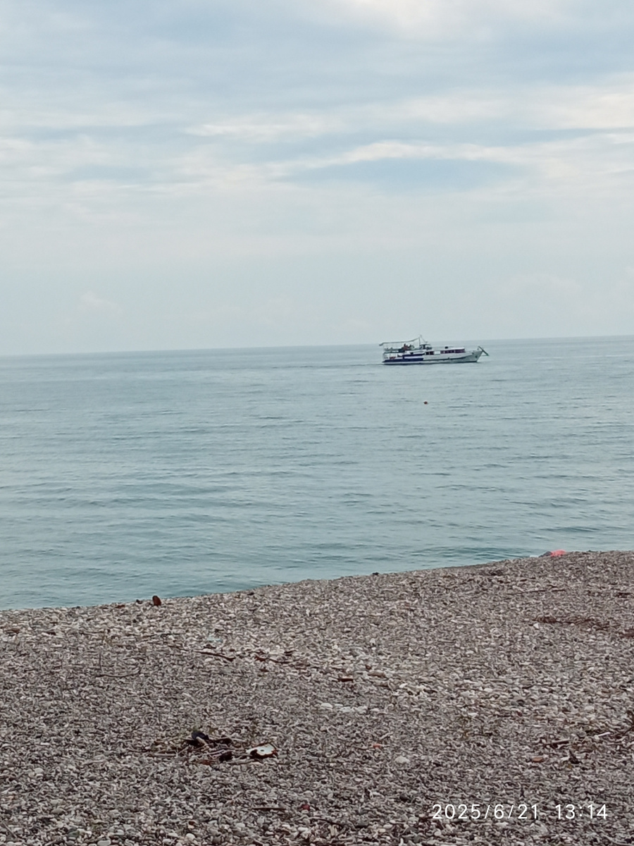 Фото автора,  пляж в Новом Афоне