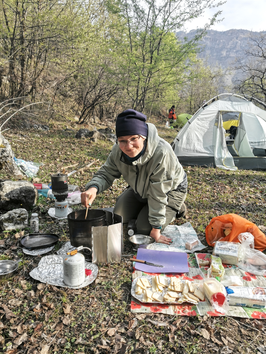 Это Ира,  моя подружка в походе. 