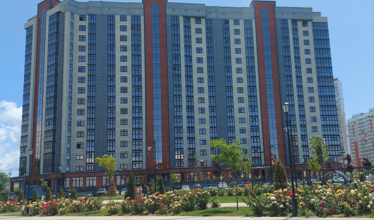 Наша квартира находится на 11 этаже.