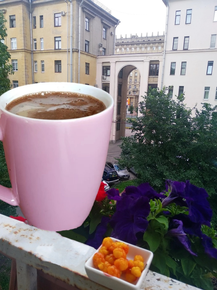 "Парижский" балкон с видом на арку