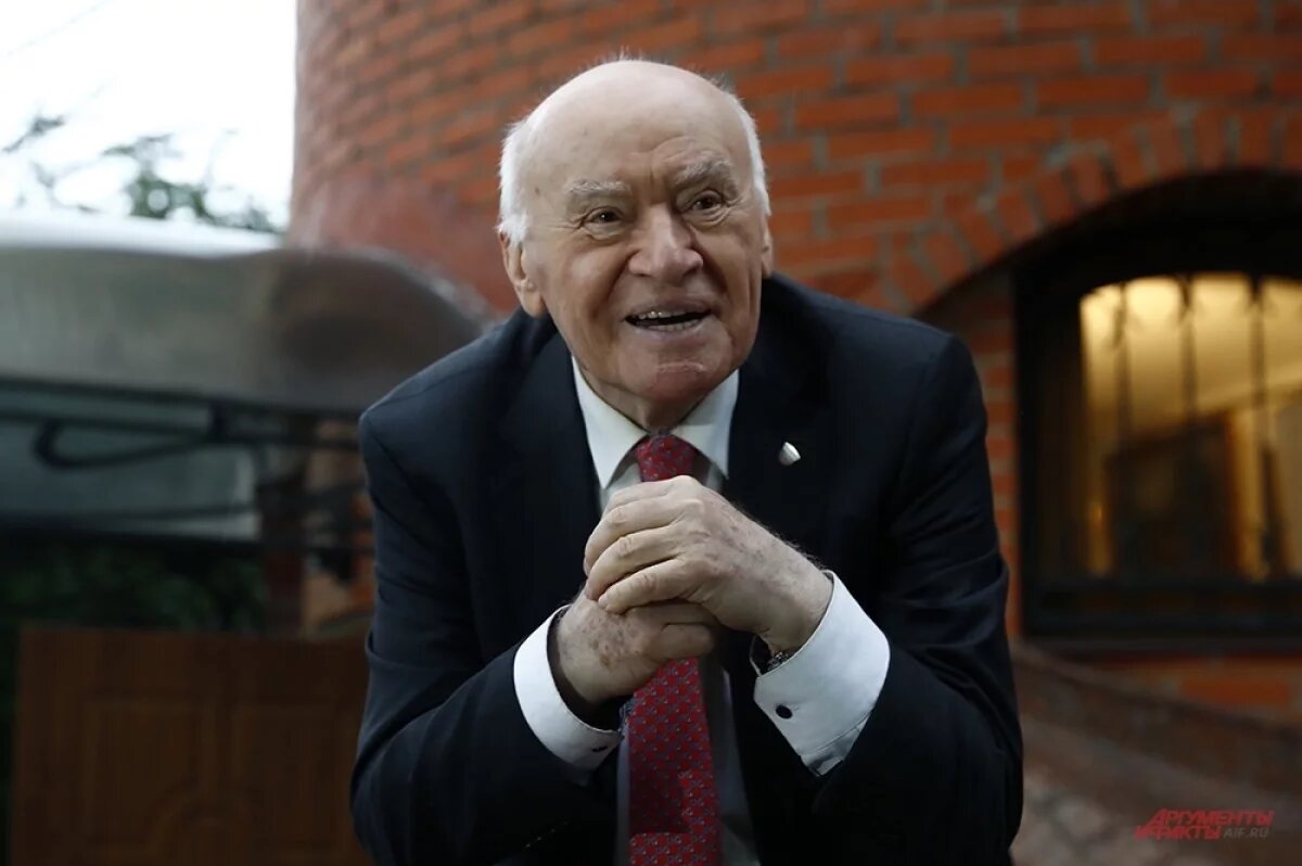    Лео Бокерия.