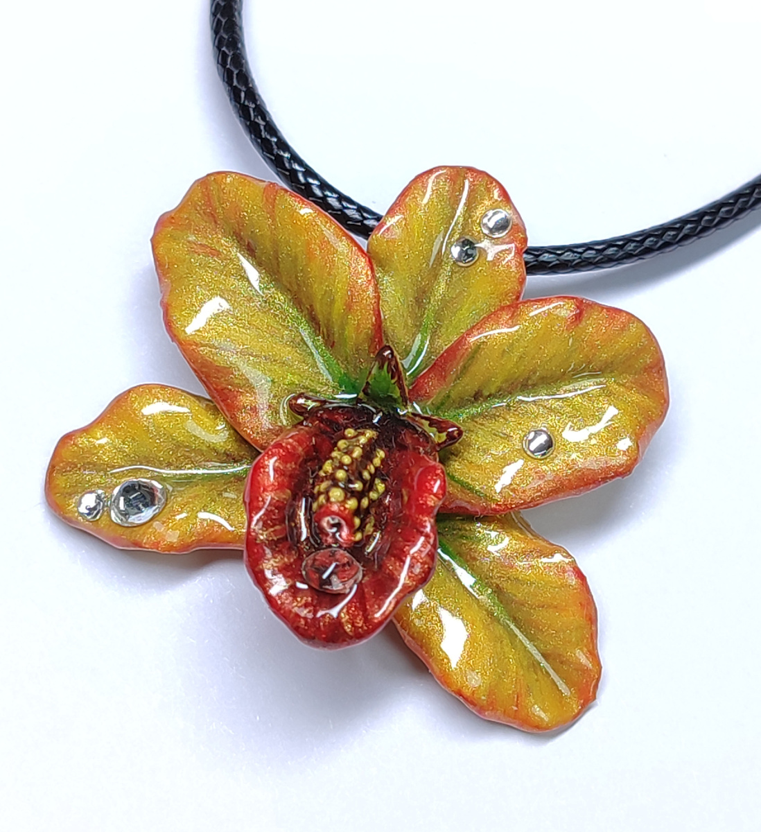 золотая орхидея