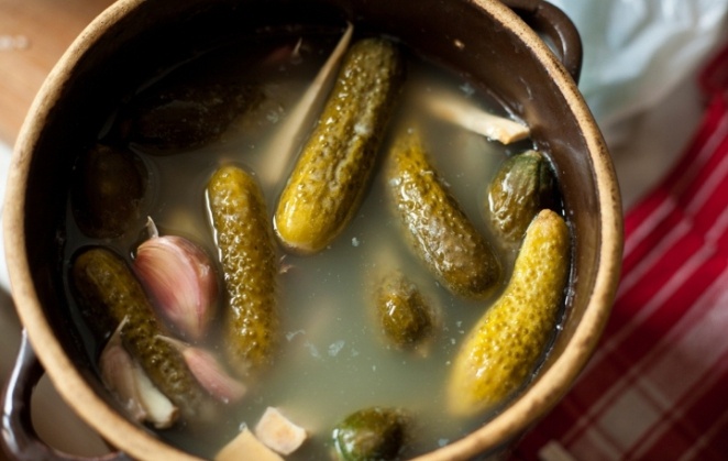 Как улучшить малосольные огурцы: 3 хитрости - и, как говорится, “ум отъешь”. Идеальные: хрустят на всю округу, вкусные - как с рынка.