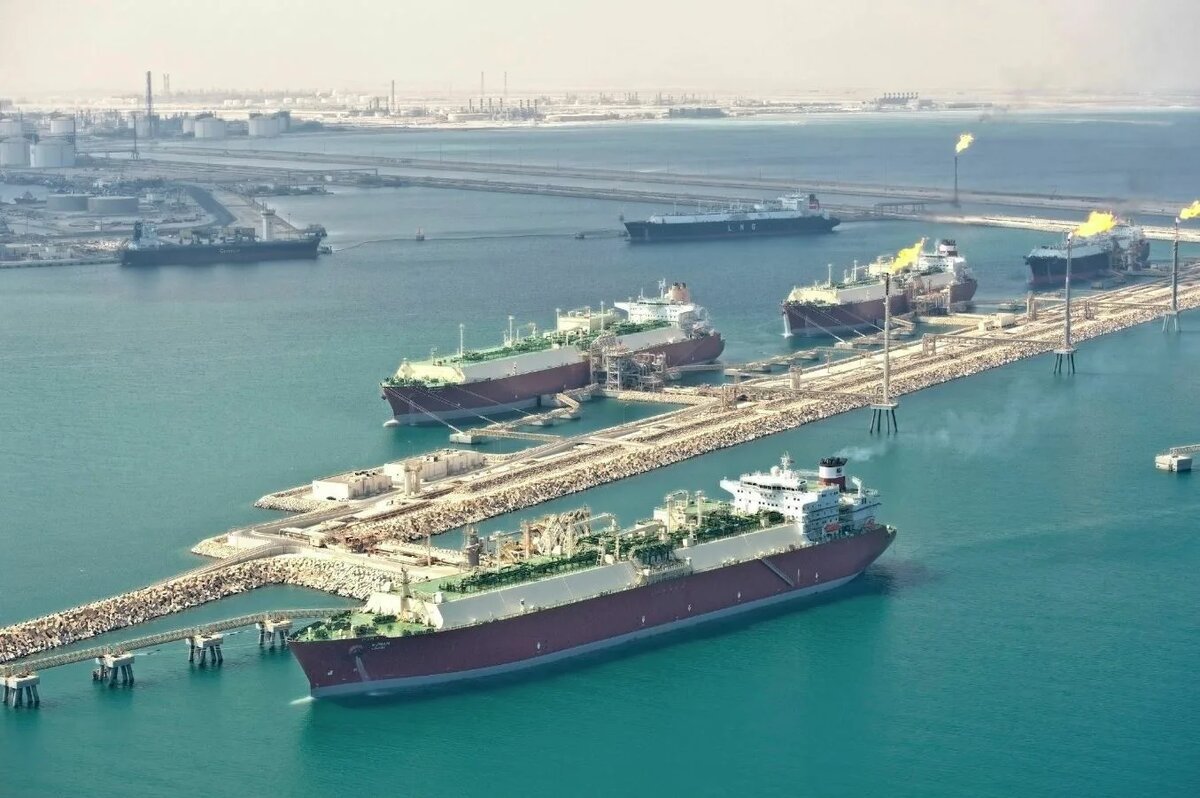 В Катаре  терминалы нетяные, для загрузки.  фото: картинки яндекса.