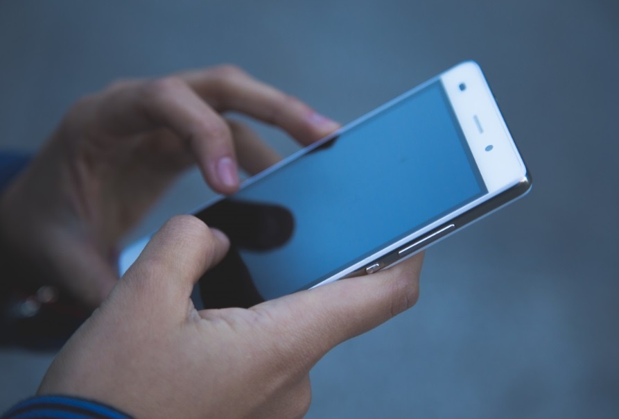    Мобильный телефон / Источник: Pxhere.com