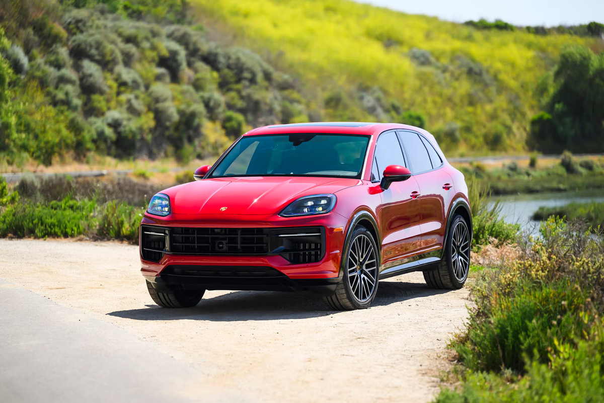 Porsche Cayenne GTS (2025)