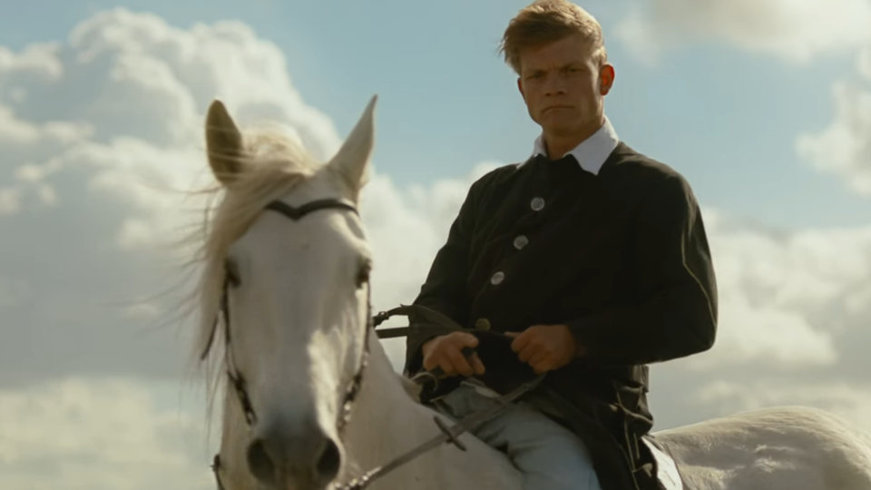 © Кадр из фильма "Евгений Телегин", режиссер Виктор Тихомиров