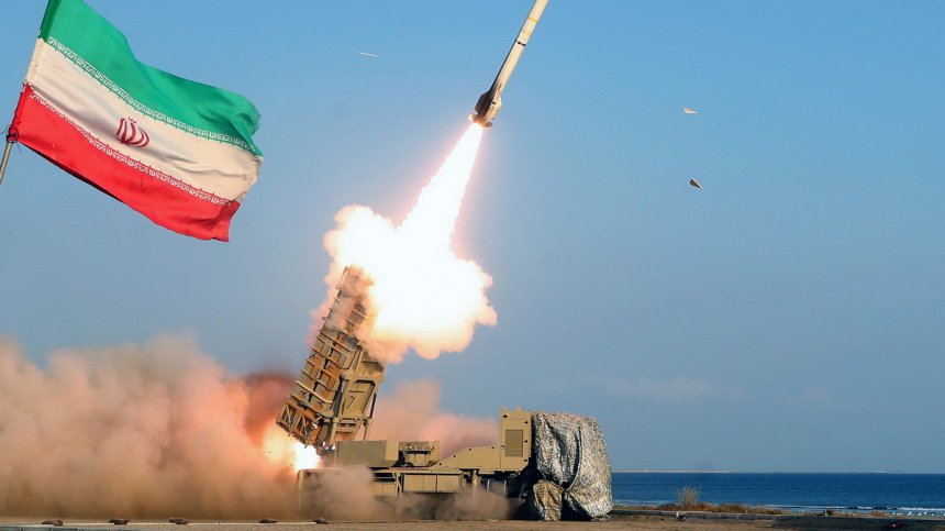    Фото: www.globallookpress.com/Iranian Army Office; 5-tv.ru