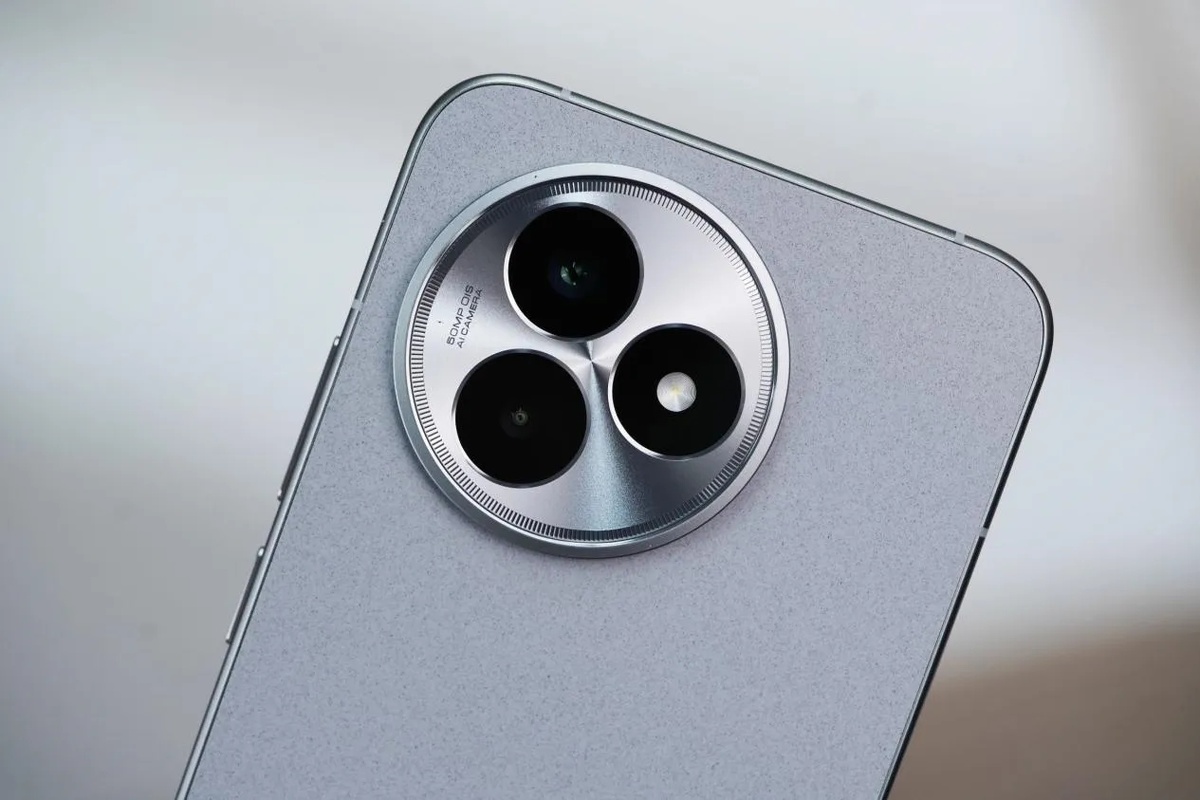    «Внутренний мир» Redmi K80 Ultra изучили до презентации [ВИДЕО]