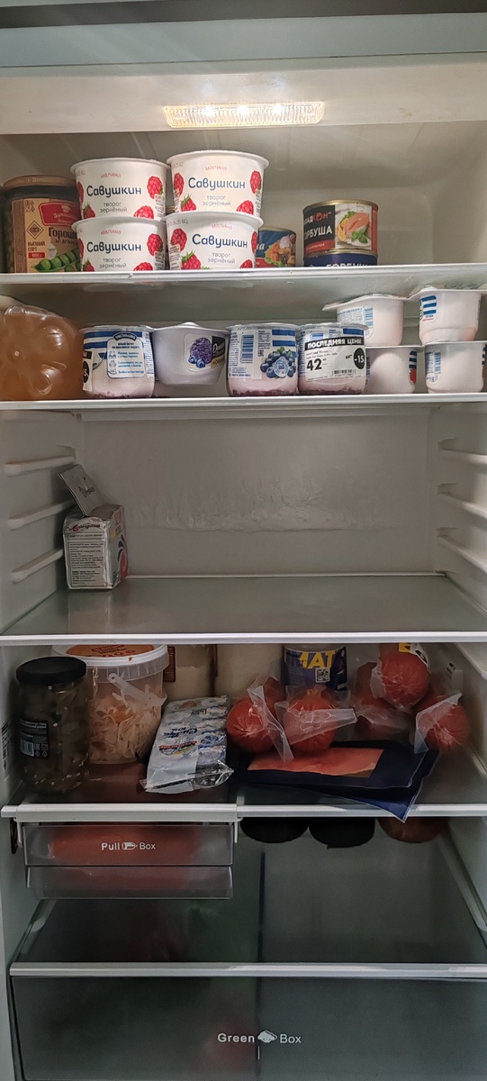 Вот 2 часа после включения, а уже ледяной налёт... 