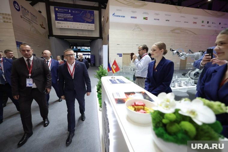 Делегацию Челябинской области на ПМЭФ возглавил губернатор Алексей Текслер
Фото:пресс-служба губернатора Челябинской области