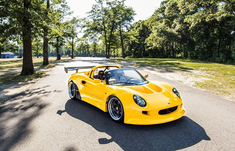 "Да, этот движок ставили даже в Lotus. Нет, он не стал от этого круче")