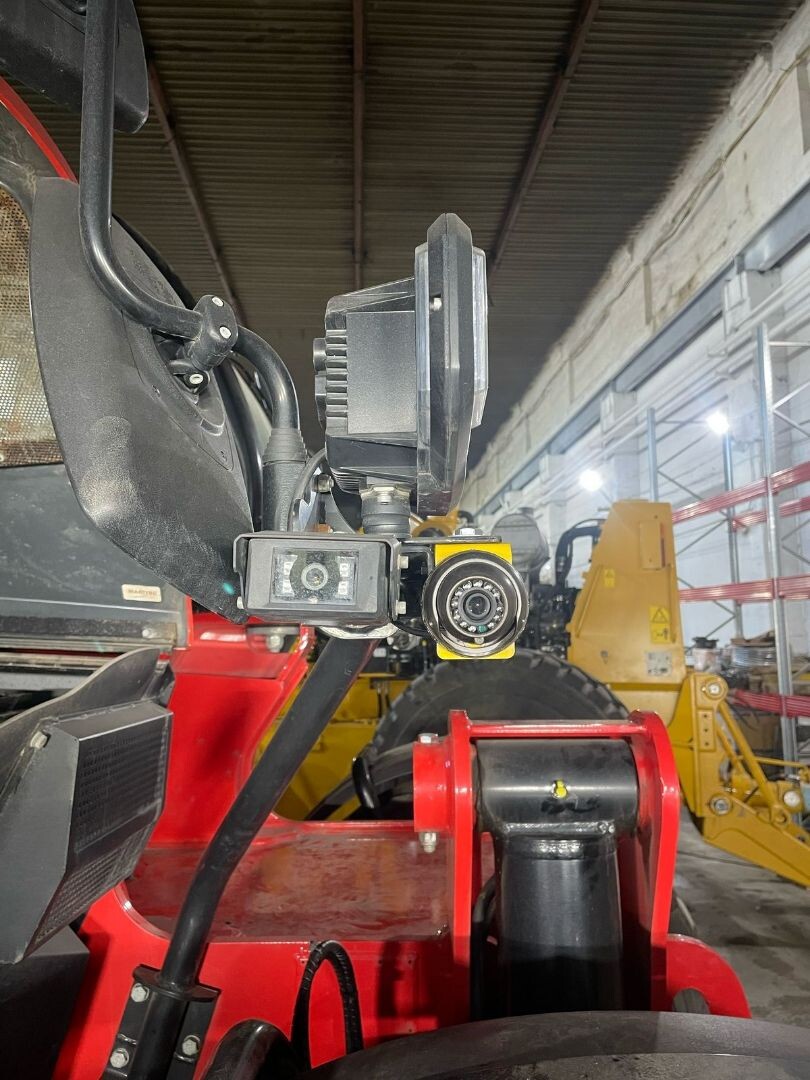 г. Екатеринбург. Установка кругового видеонаблюдения (5 камер) на Manitou mht-x 10135.