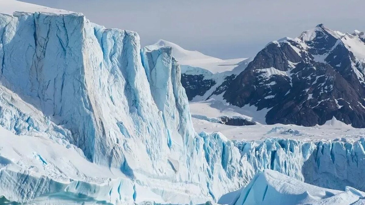    Изображение сгенерированы с помощью ИИ.