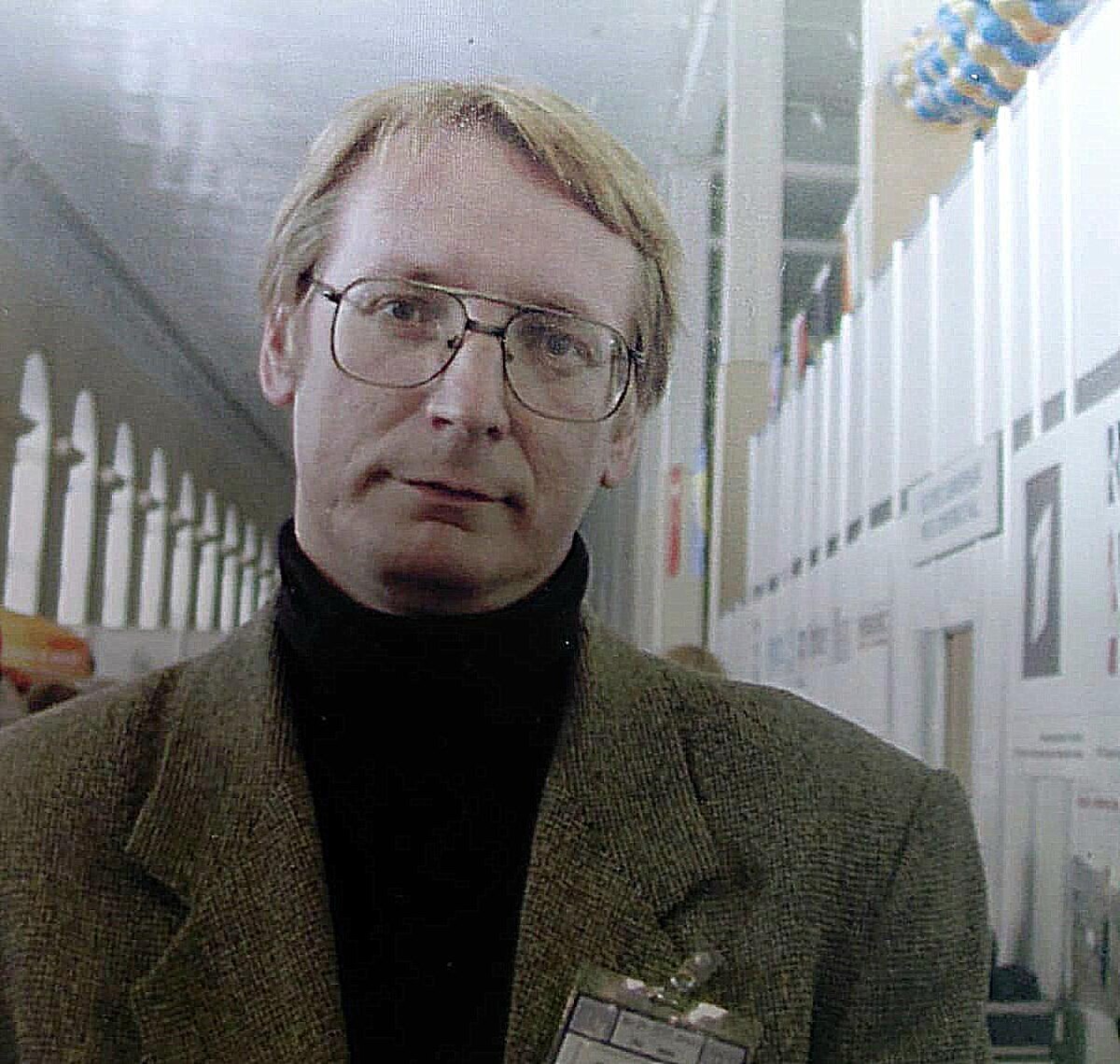 Аккредитованный в мир кино...