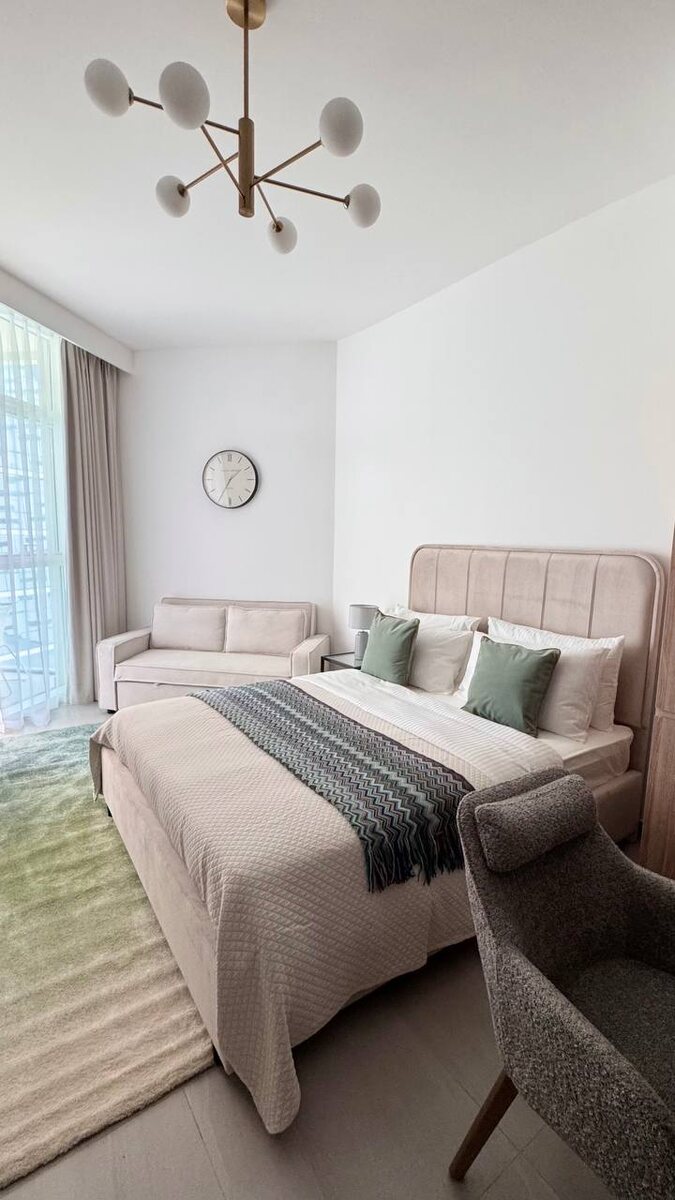 Меблировка студии в районе Business Bay для сдачи в аренду; проект Furni в Дубае