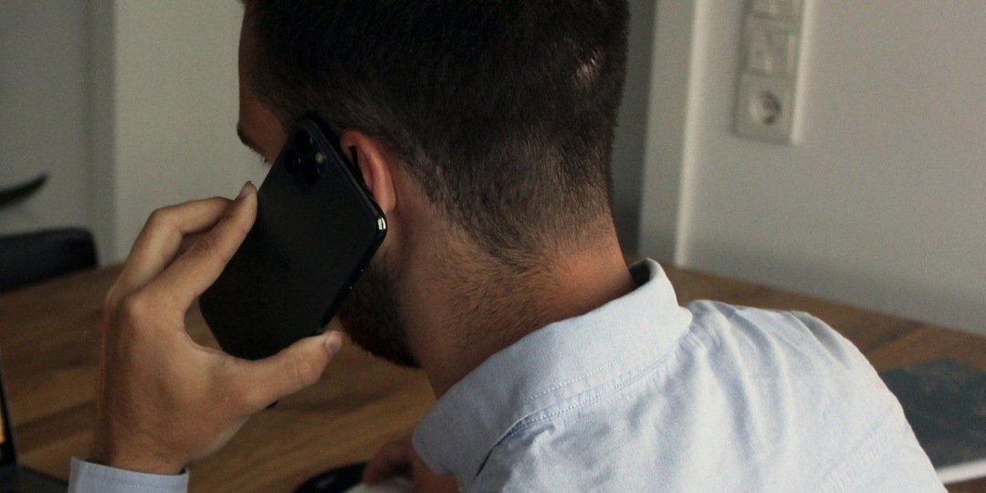 Россиян предупредили о неочевидной опасности разговоров с мошенниками